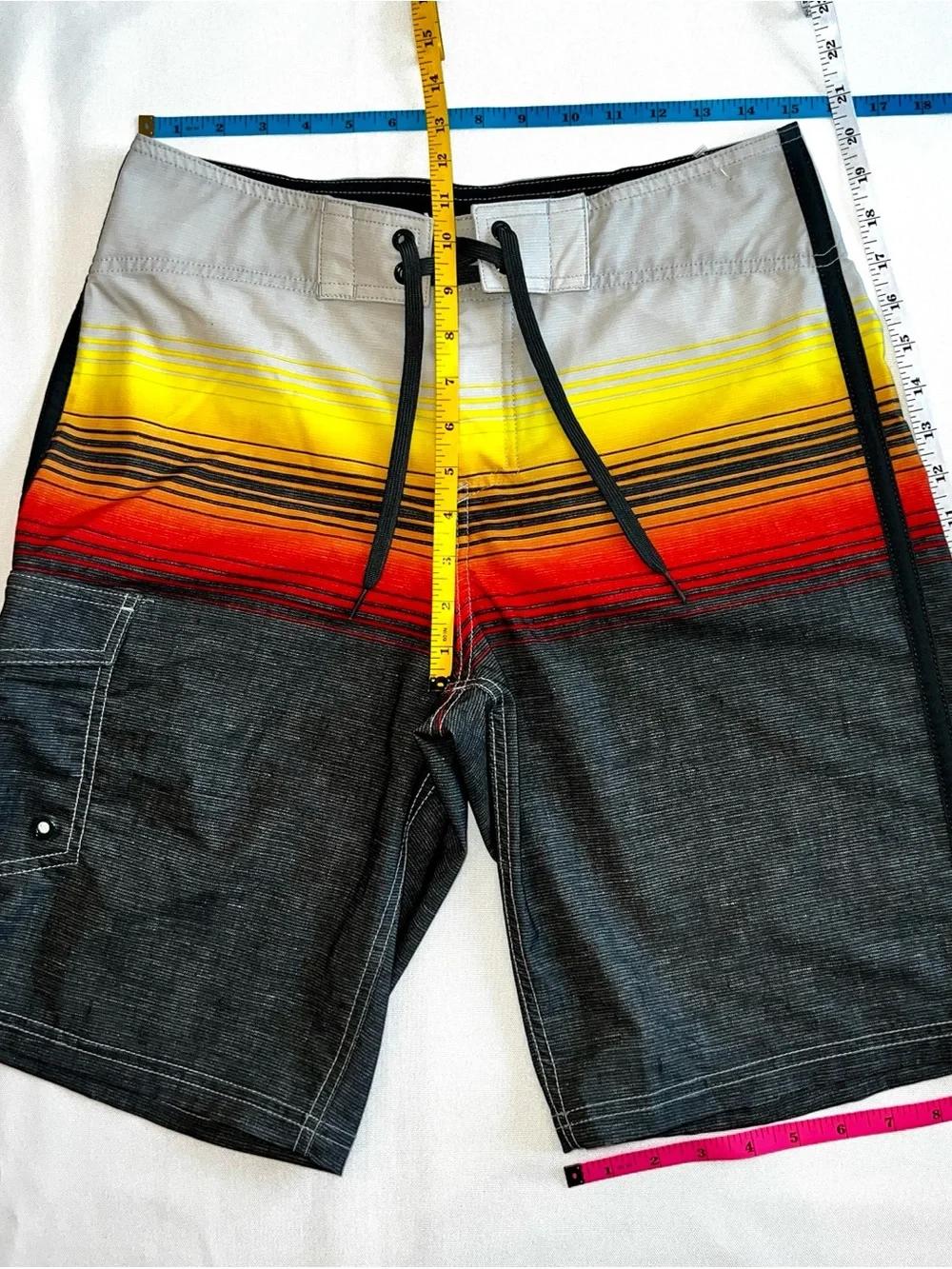 Mossimo Supply Co. Size 32 Men's Board Shorts Gray Stripe Swim Shorts